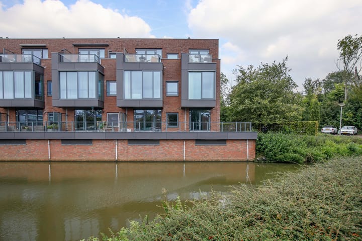 Foto 3 van Stationsplein 20