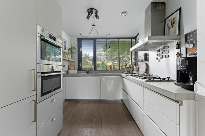 Photo 13 of Lorentzstraat 25-B