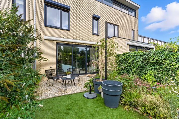 Photo 22 of Lorentzstraat 25-B