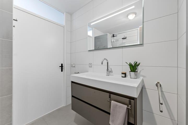 Photo 36 of Lorentzstraat 25-B