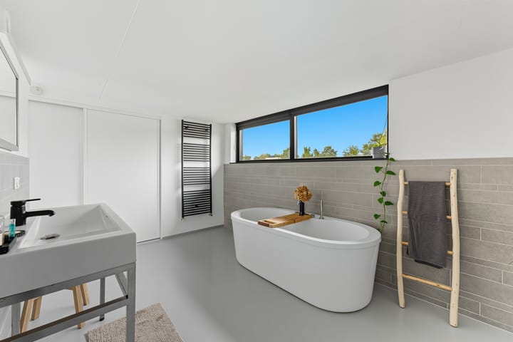 Photo 39 of Lorentzstraat 25-B