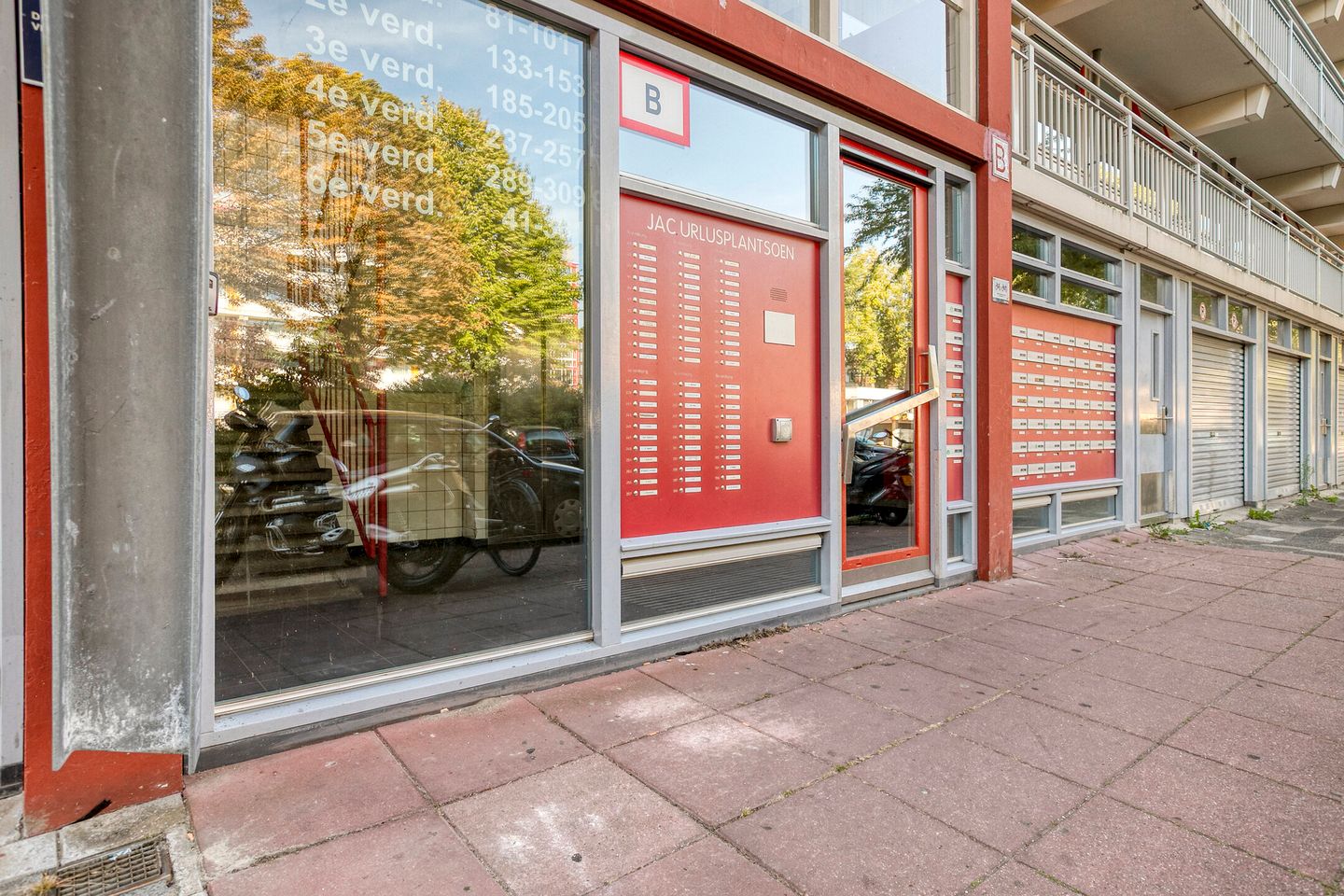 Foto 5 van Jacques Urlusplantsoen 361