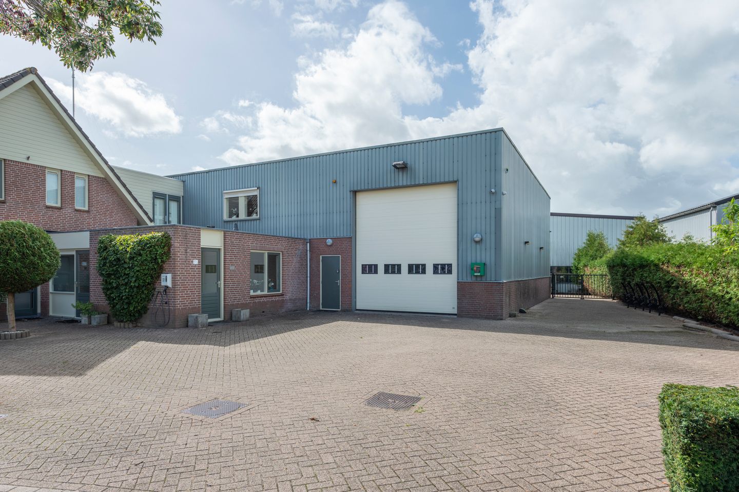 View photo 1 of Panoven 56