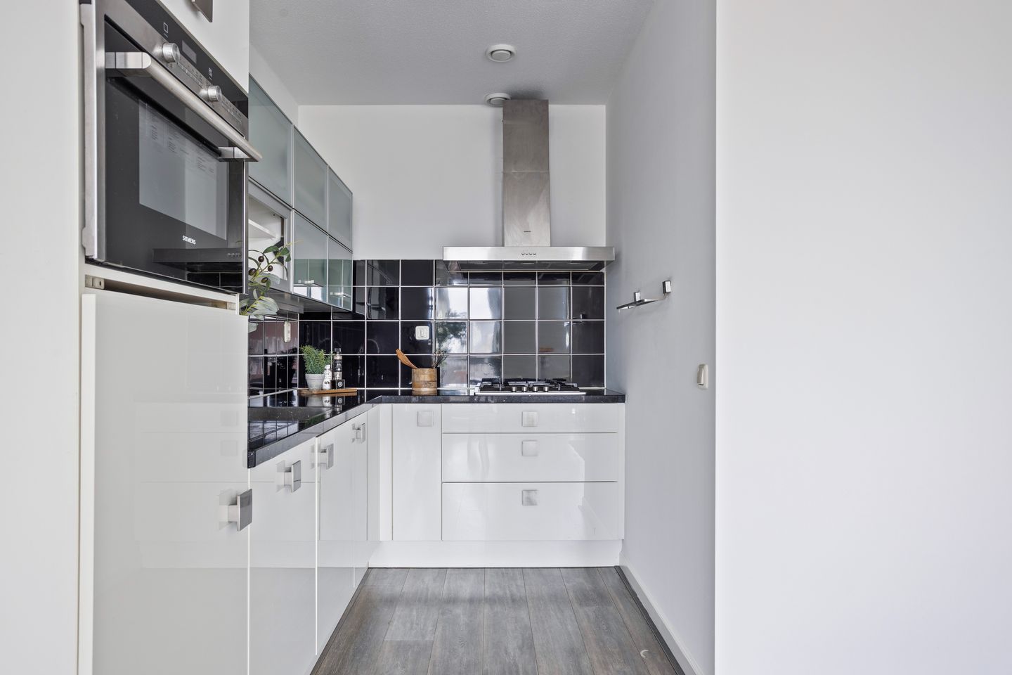 Photo 19 of Raoul Wallenbergstraat 149