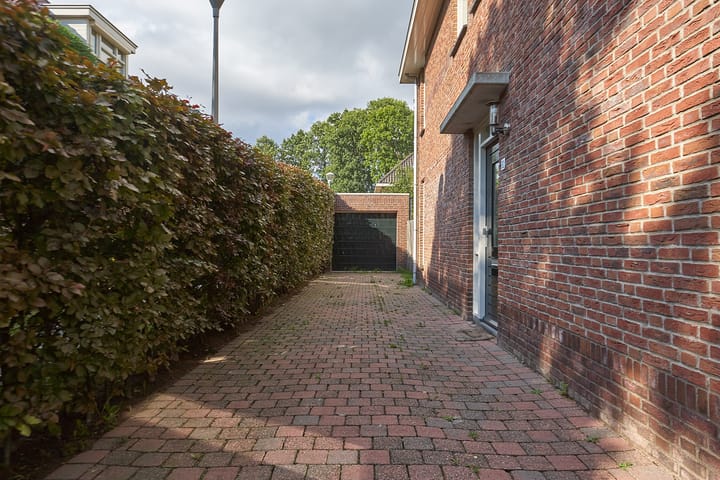 Foto 28 van Guirlande 32