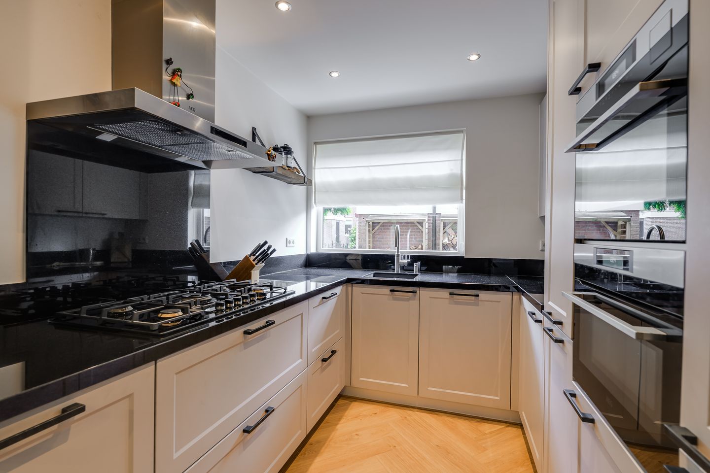 Foto 10 van Tourmalijn 36