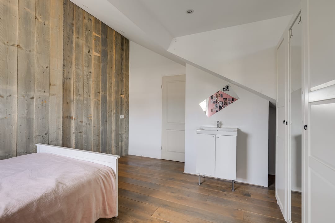 Foto 32 van Tourmalijn 36