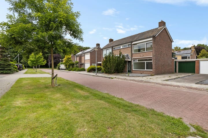 Foto 4 van Rozenlaan 8