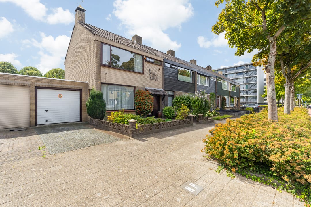 Photo 1 of Meidoornstraat 141