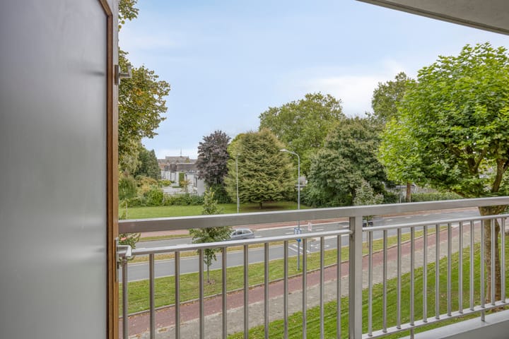 Photo 12 of Sauterneslaan 3-C