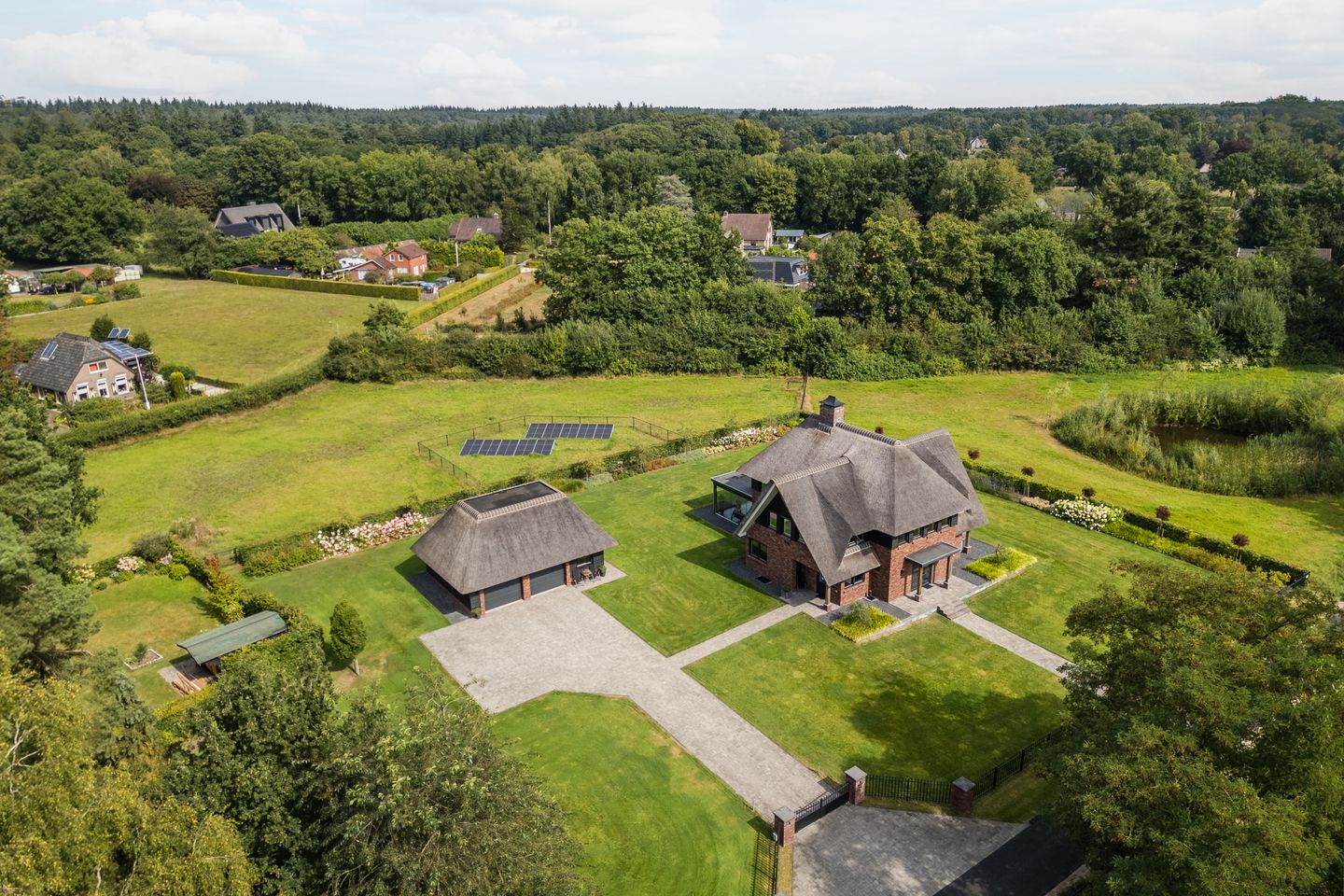 Photo 4 of Beeklandseweg 14