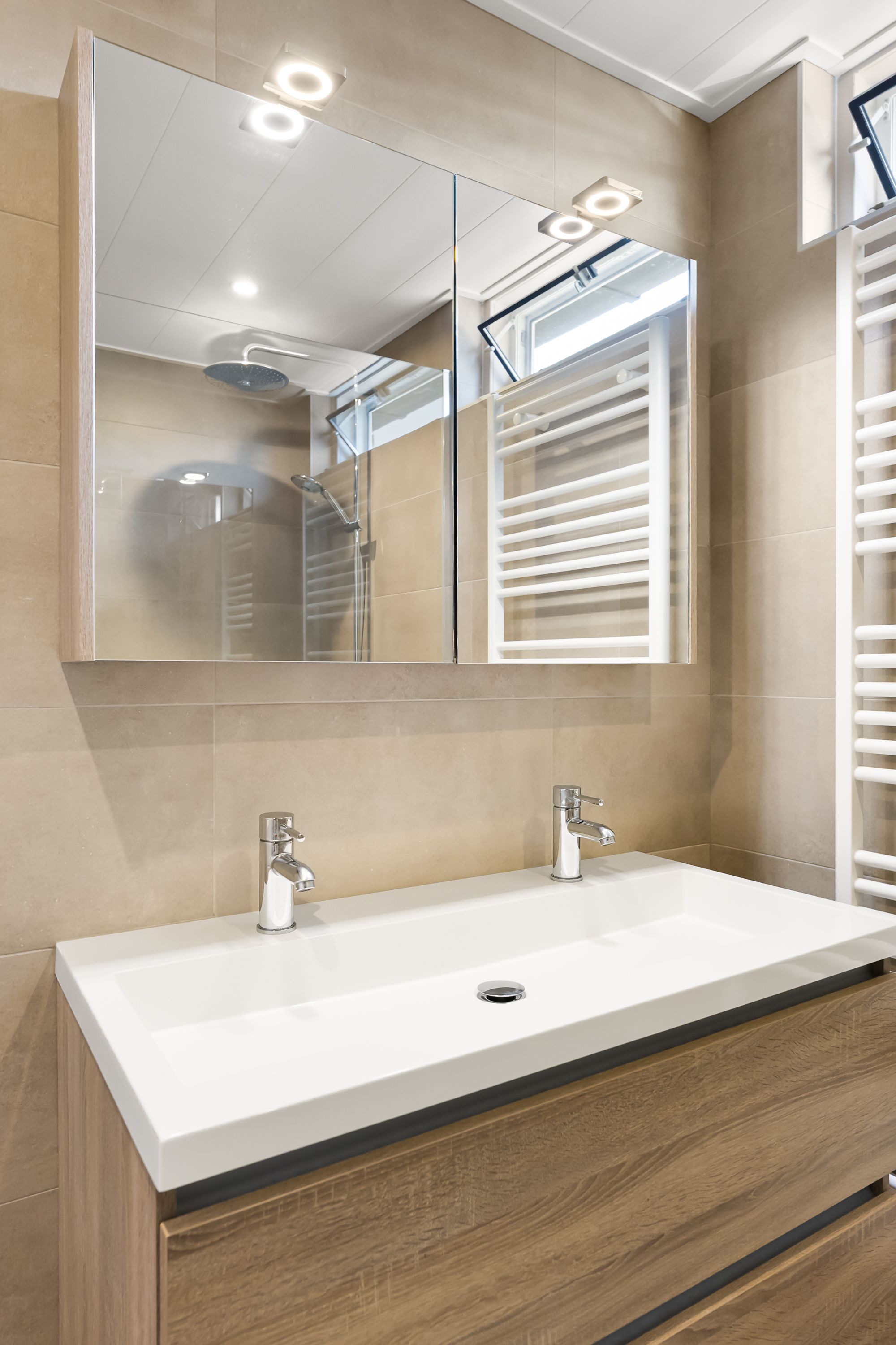 Foto 36 van Van Ginkelstraat 43