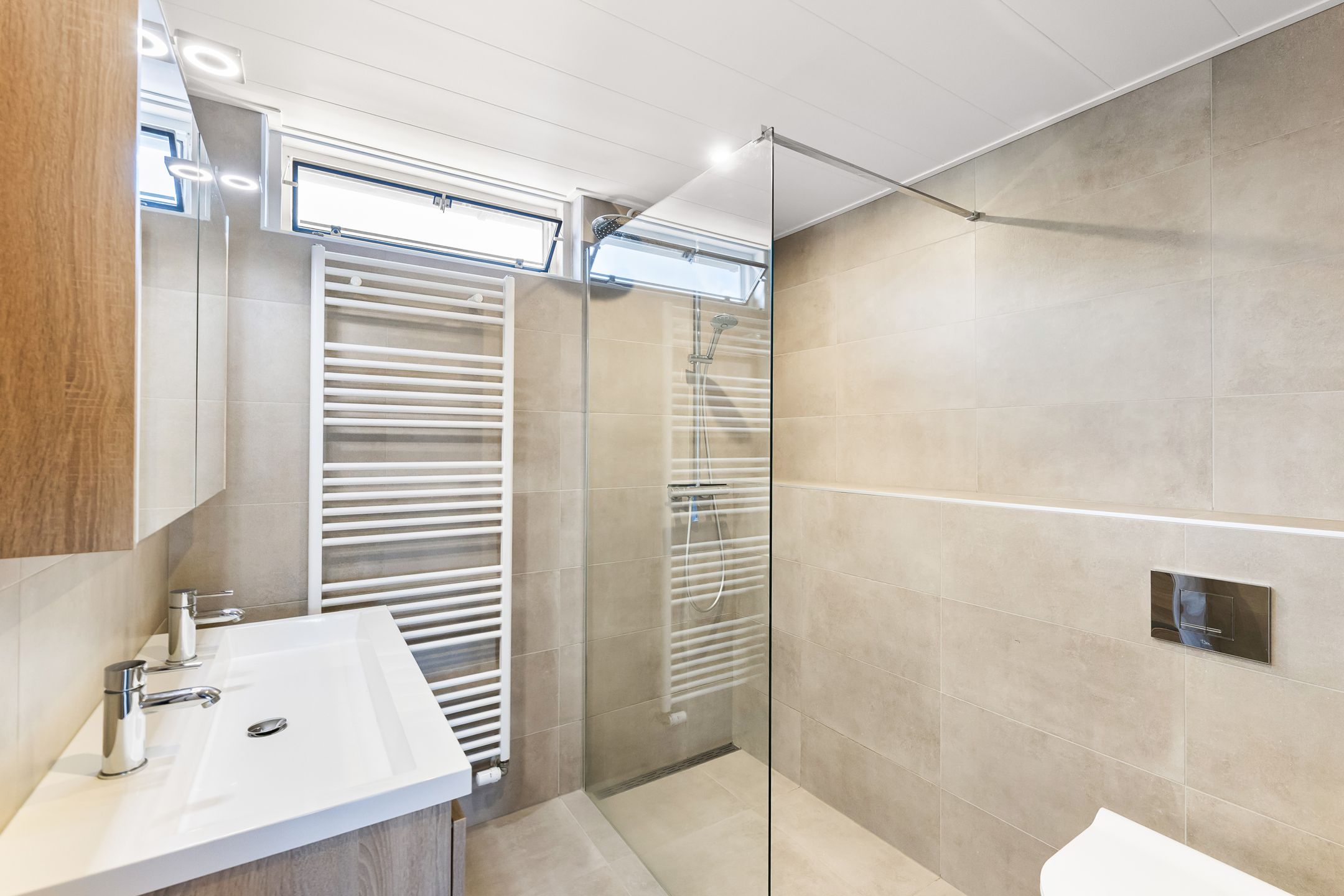 Foto 33 van Van Ginkelstraat 43