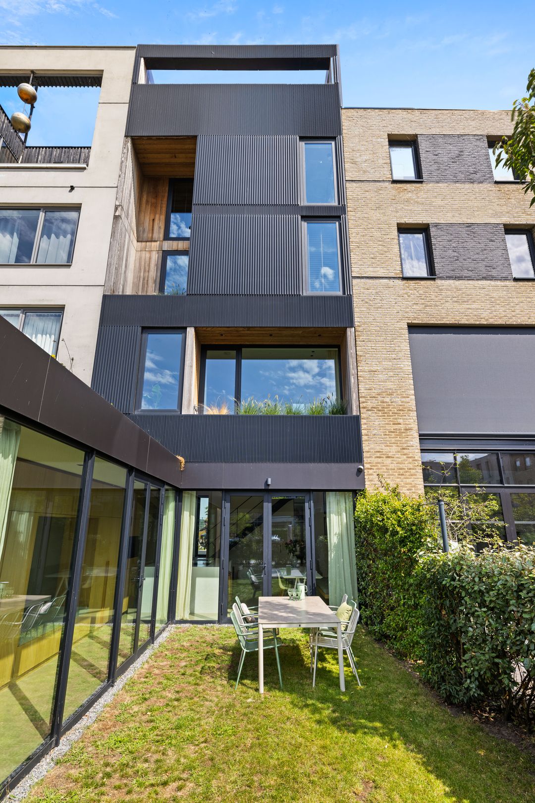 Photo 2 of Quashibastraat 44