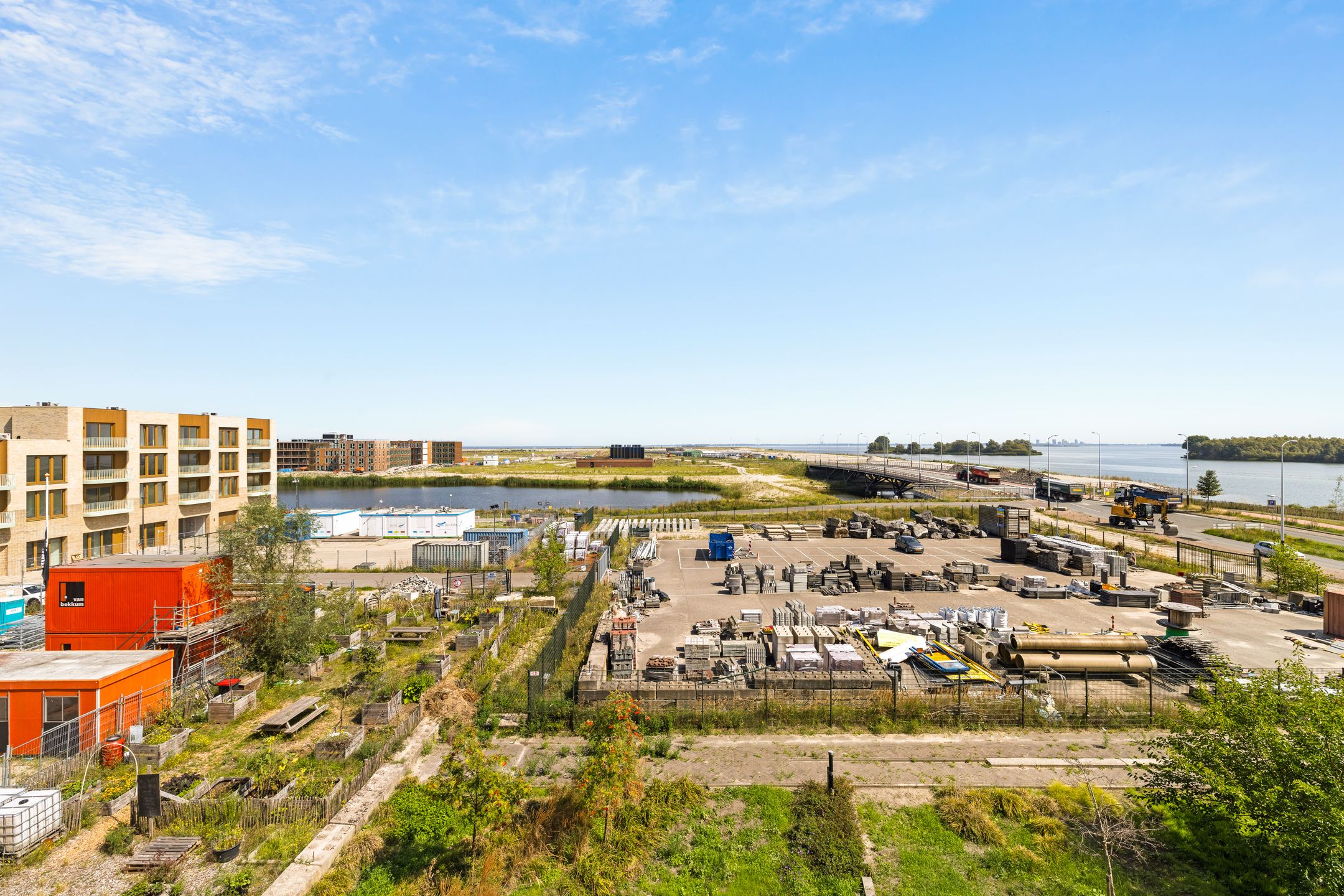 Photo 66 of Quashibastraat 44