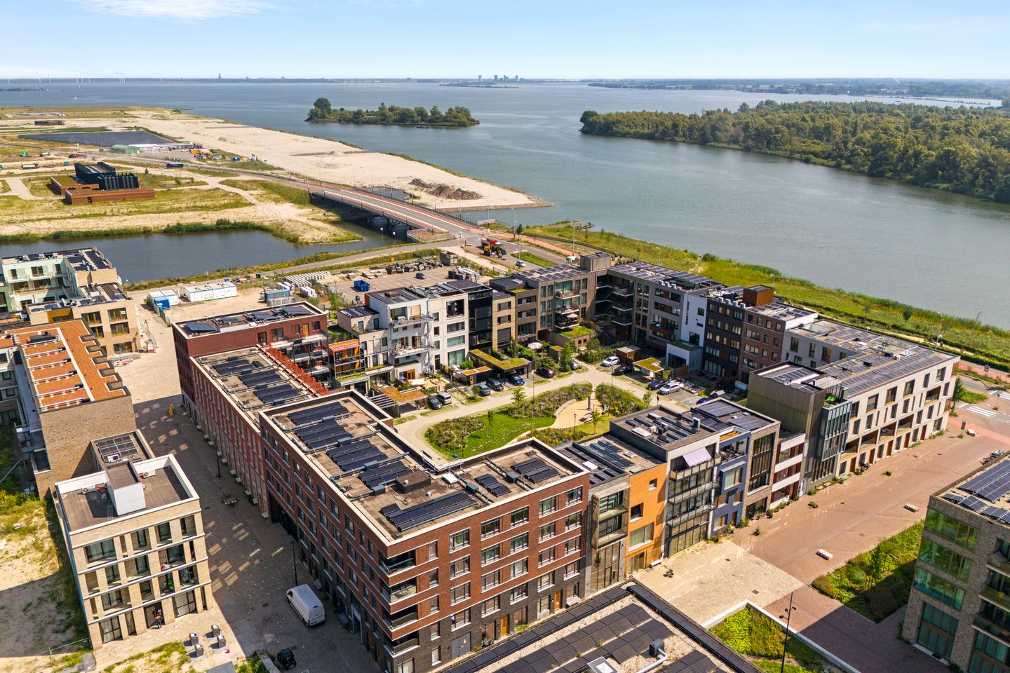 Photo 104 of Quashibastraat 44