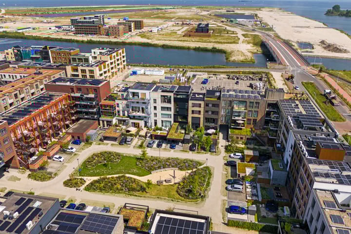 Photo 105 of Quashibastraat 44