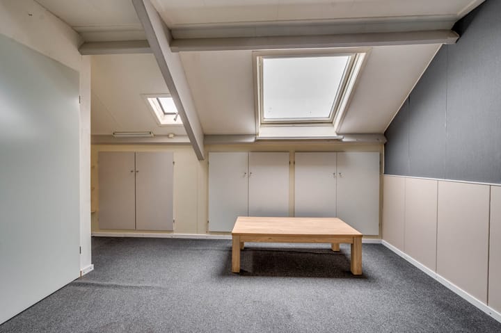 Photo 30 of Looierstraat 20