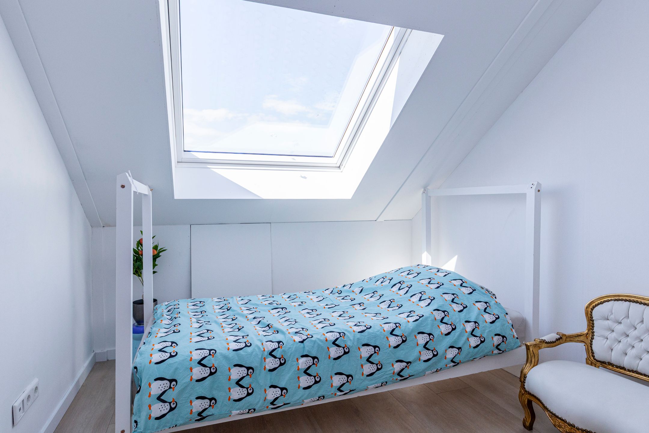 Photo 27 of Edgar du Perronstraat 13