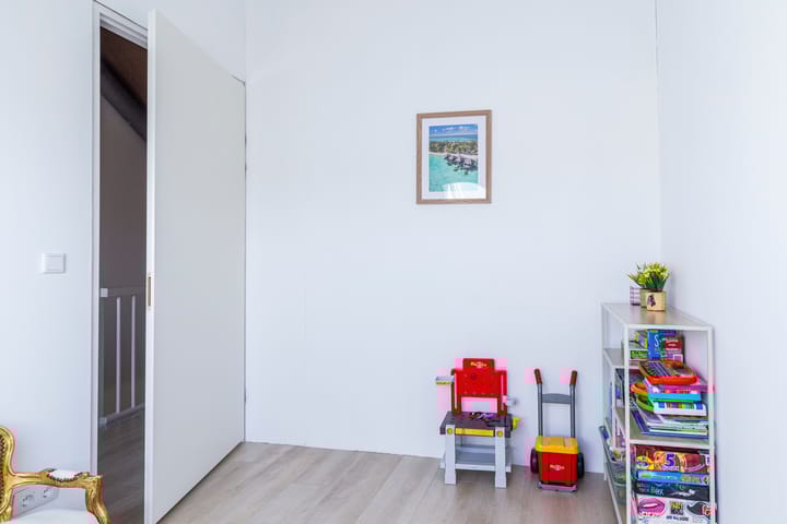 Photo 28 of Edgar du Perronstraat 13