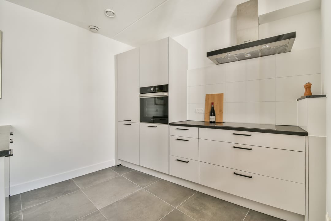 Photo 7 of Madurastraat 2-F