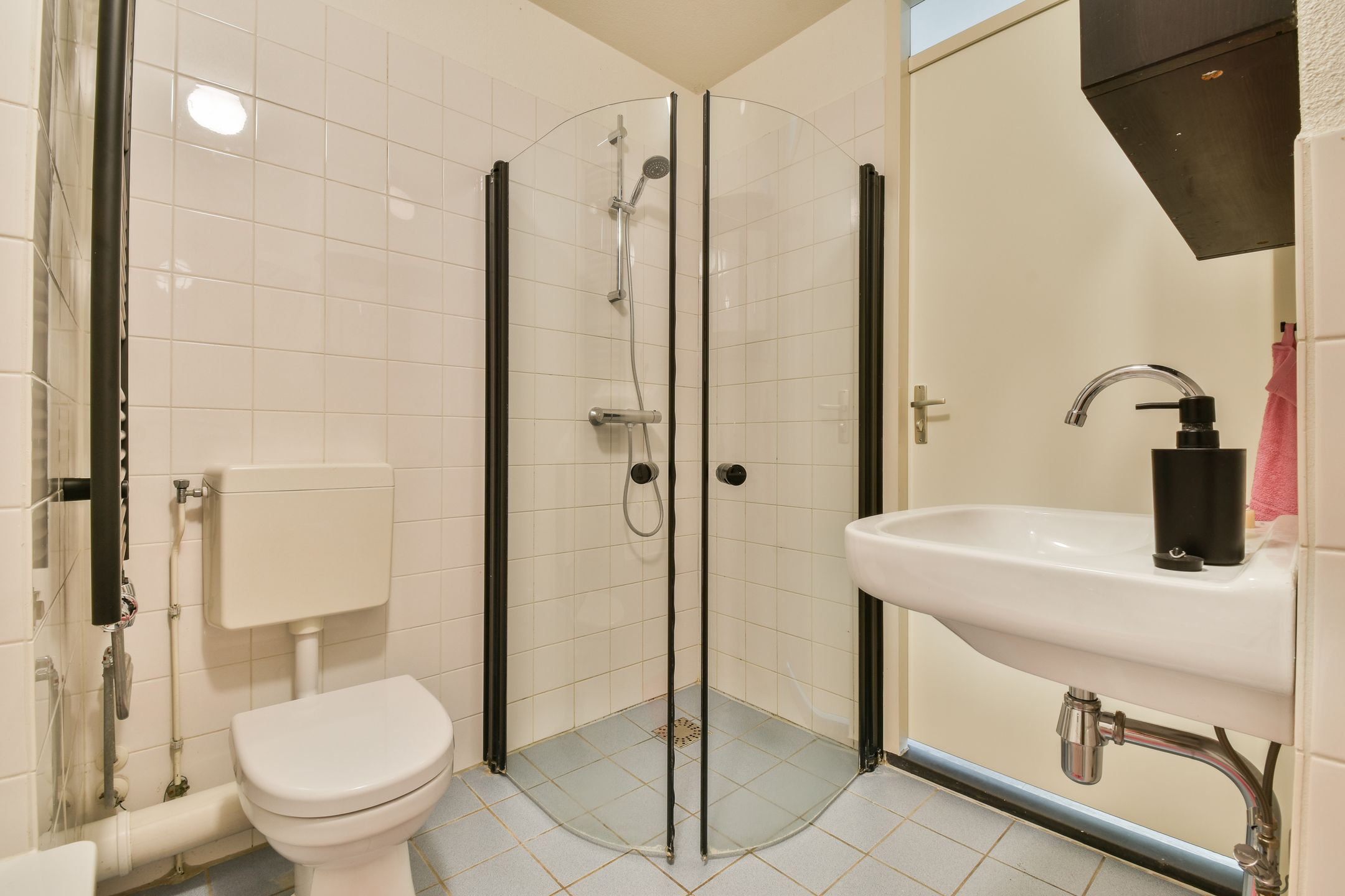 Photo 15 of Madurastraat 2-F