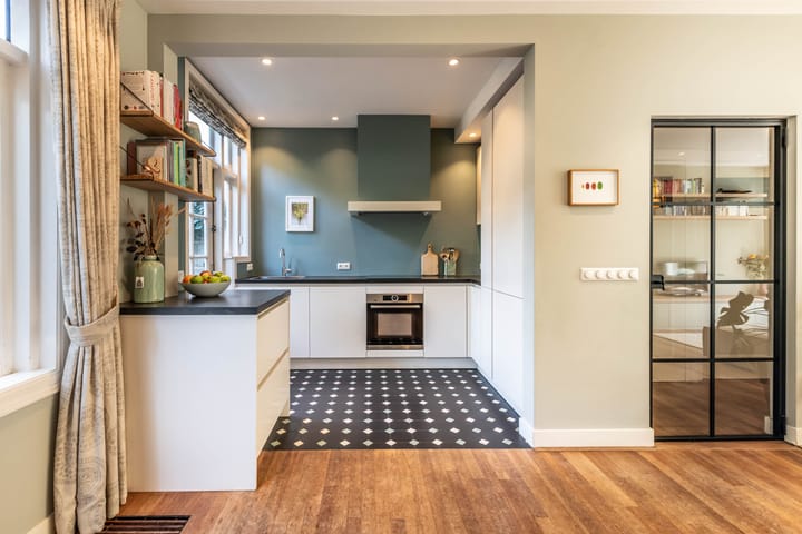 Photo 3 of Oranje Nassaulaan 125