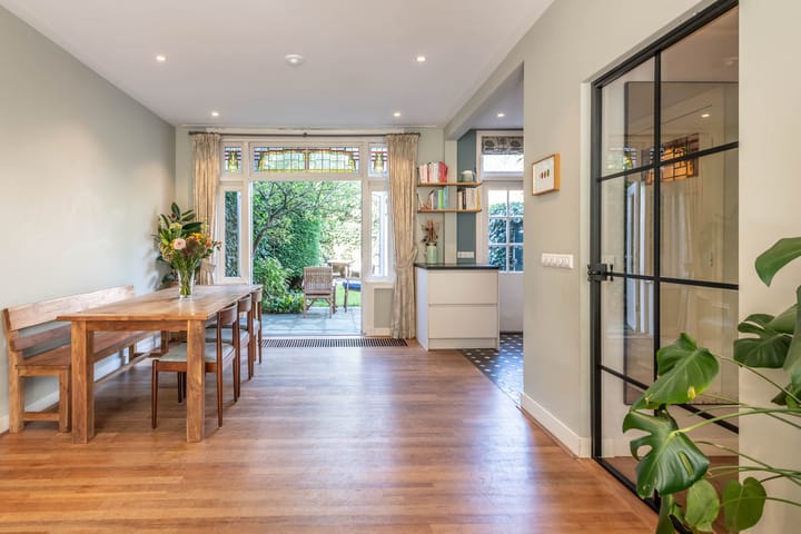 Photo 9 of Oranje Nassaulaan 125