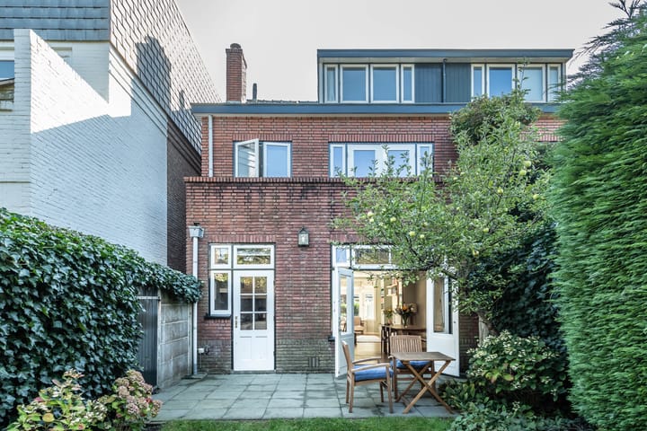 Photo 35 of Oranje Nassaulaan 125