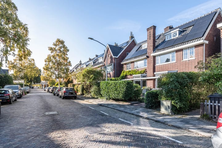 Photo 38 of Oranje Nassaulaan 125