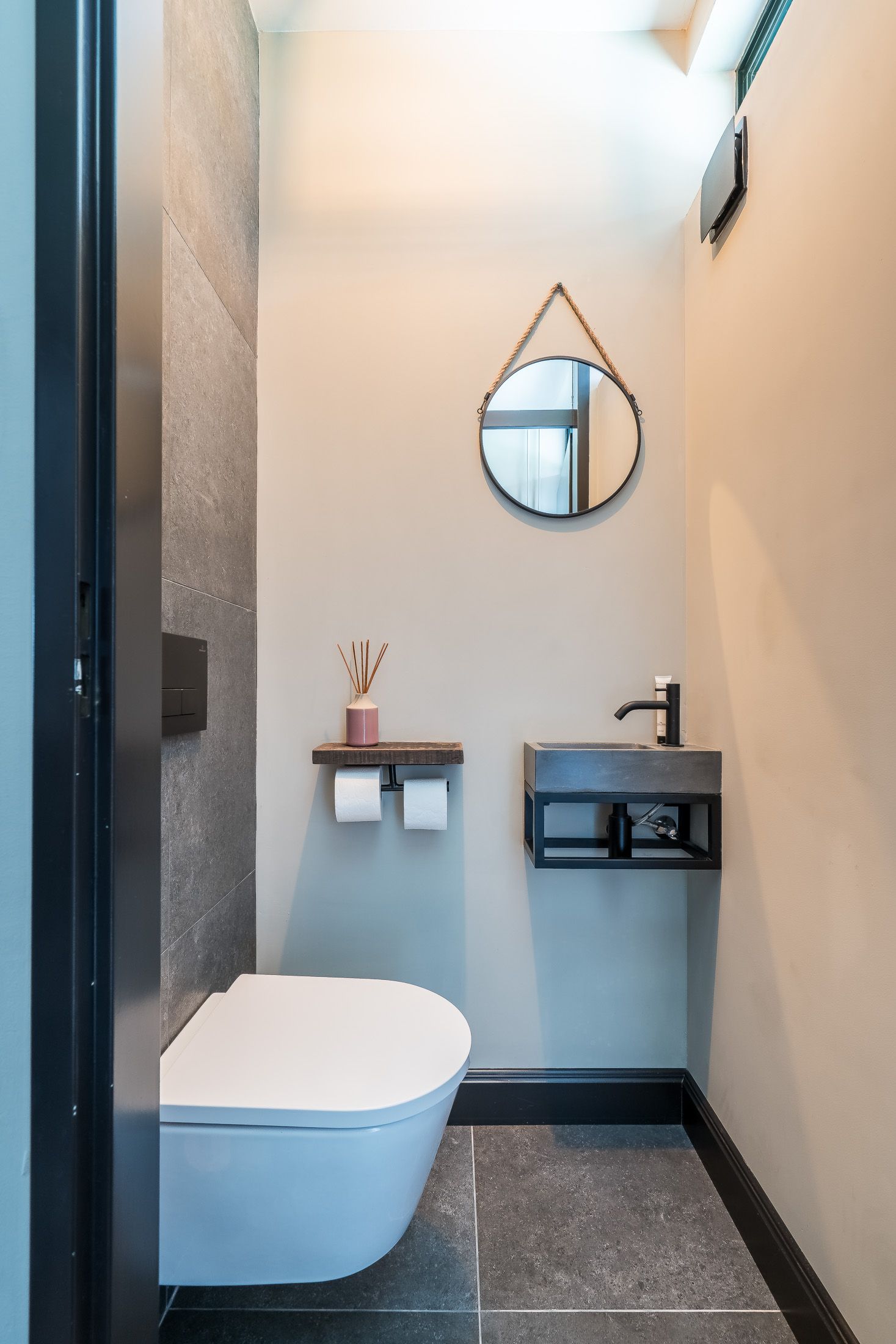 Photo 12 of Hovenierstraat 8