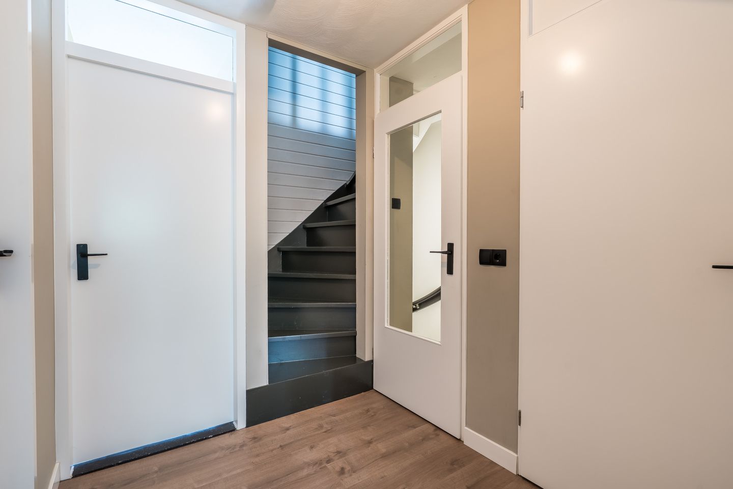 Photo 14 of Hovenierstraat 8