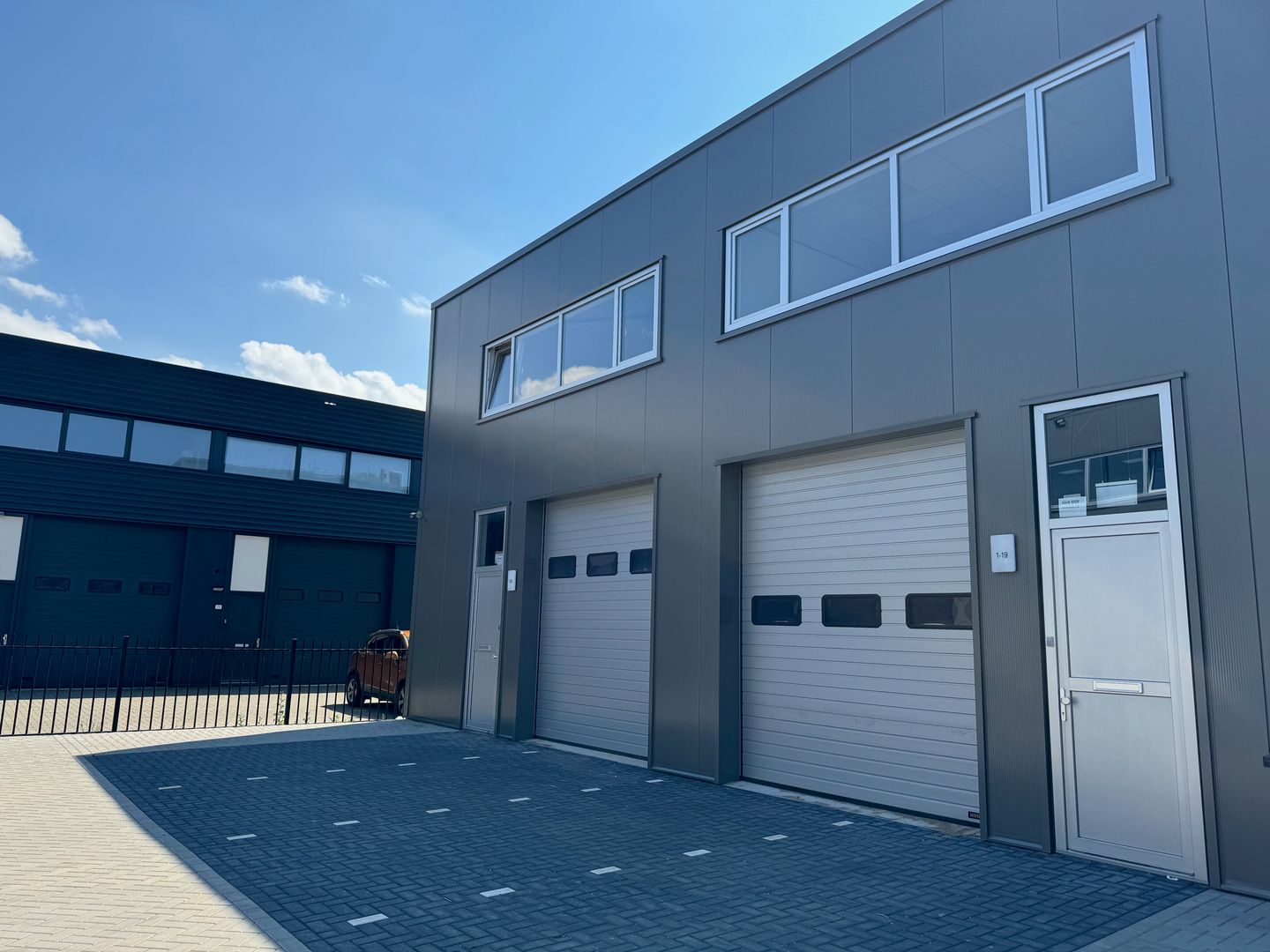 View photo 4 of Industrieweg 1-19
