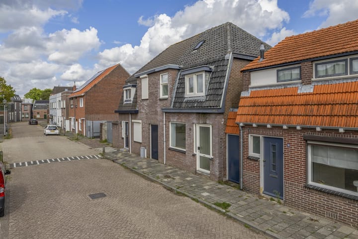 Photo 6 of Nieuwstraat 28