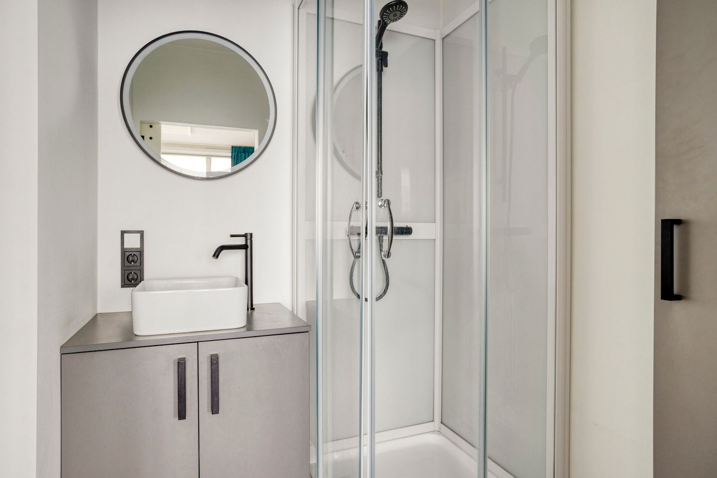 Photo 20 of Kard. de Jongstraat 15