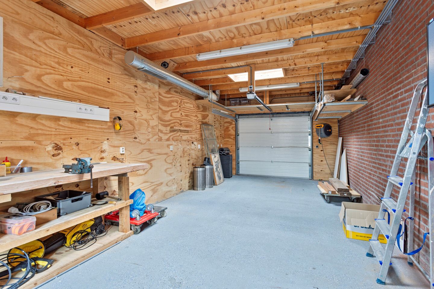 Photo 25 of Koningin Emmastraat 21