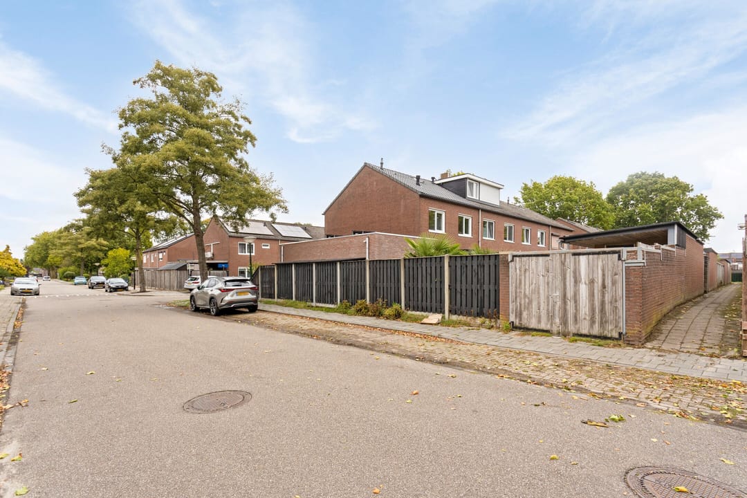 Photo 31 of Koningin Emmastraat 21