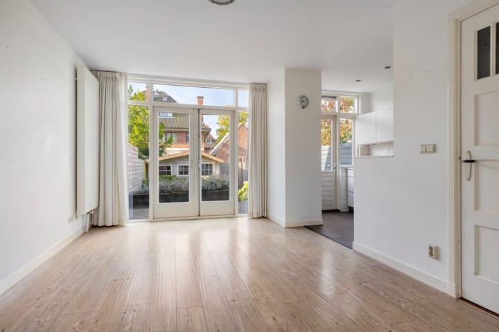 Photo 12 of Hugo de Grootstraat 29