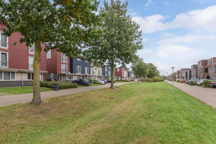 Photo 5 of Smaragd 16