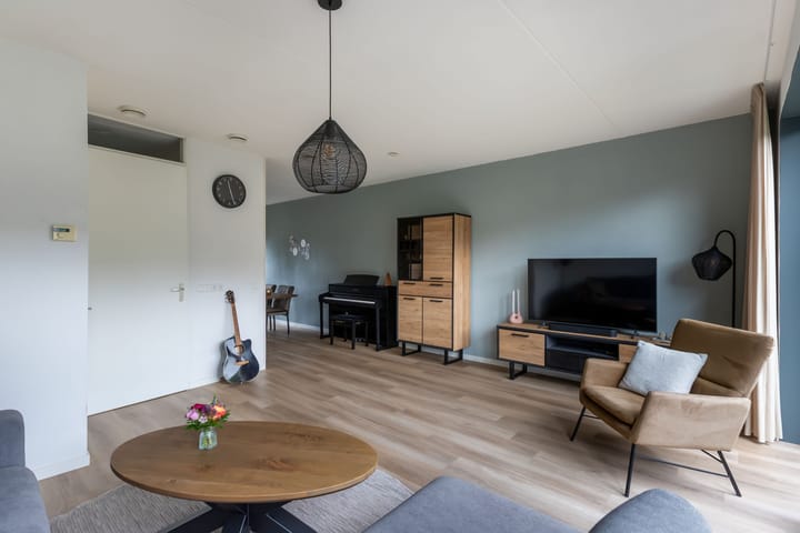 Photo 17 of Smaragd 16