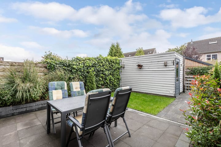 Photo 43 of Smaragd 16