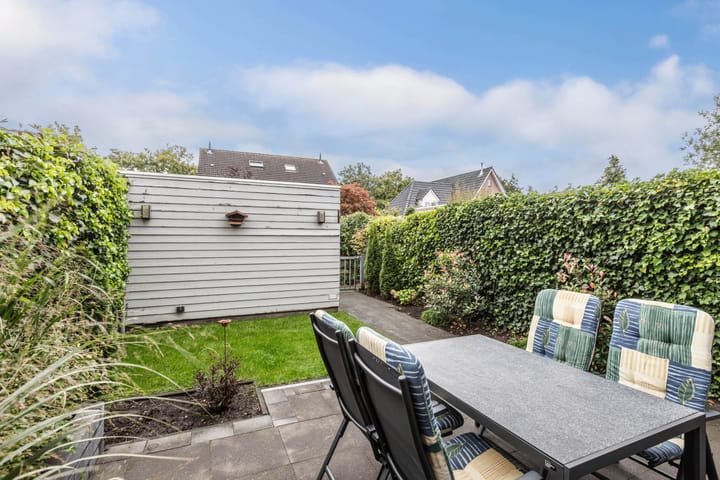 Photo 45 of Smaragd 16