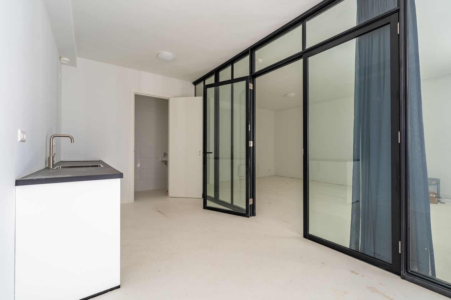 View photo 4 of Brouwersgracht 246-H