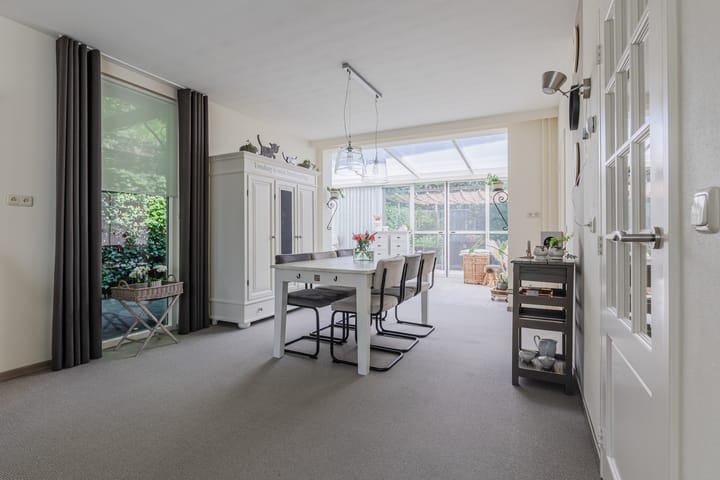 Photo 7 of Hoefblad 44