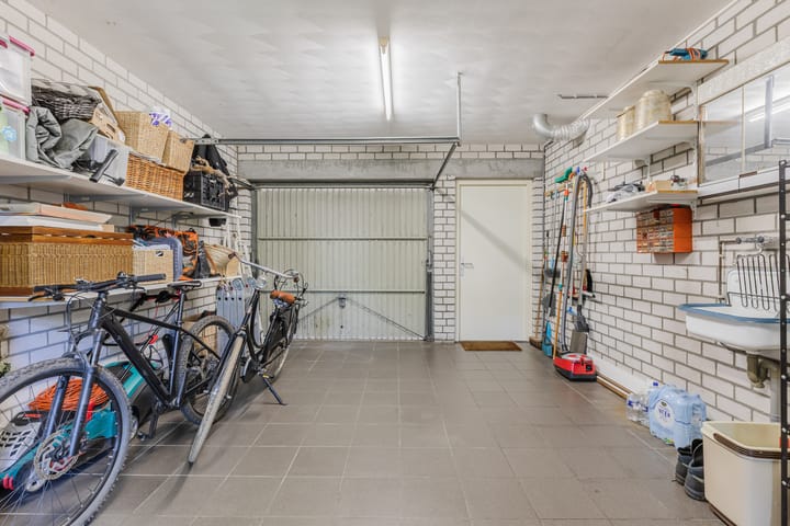 Photo 21 of Hoefblad 44