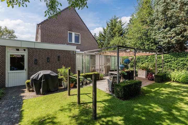 Photo 38 of Hoefblad 44