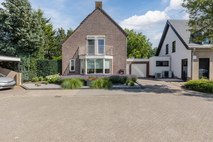 Photo 46 of Hoefblad 44