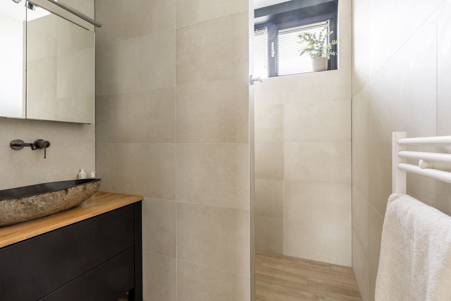 Photo 19 of Loverensestraat 3-R241