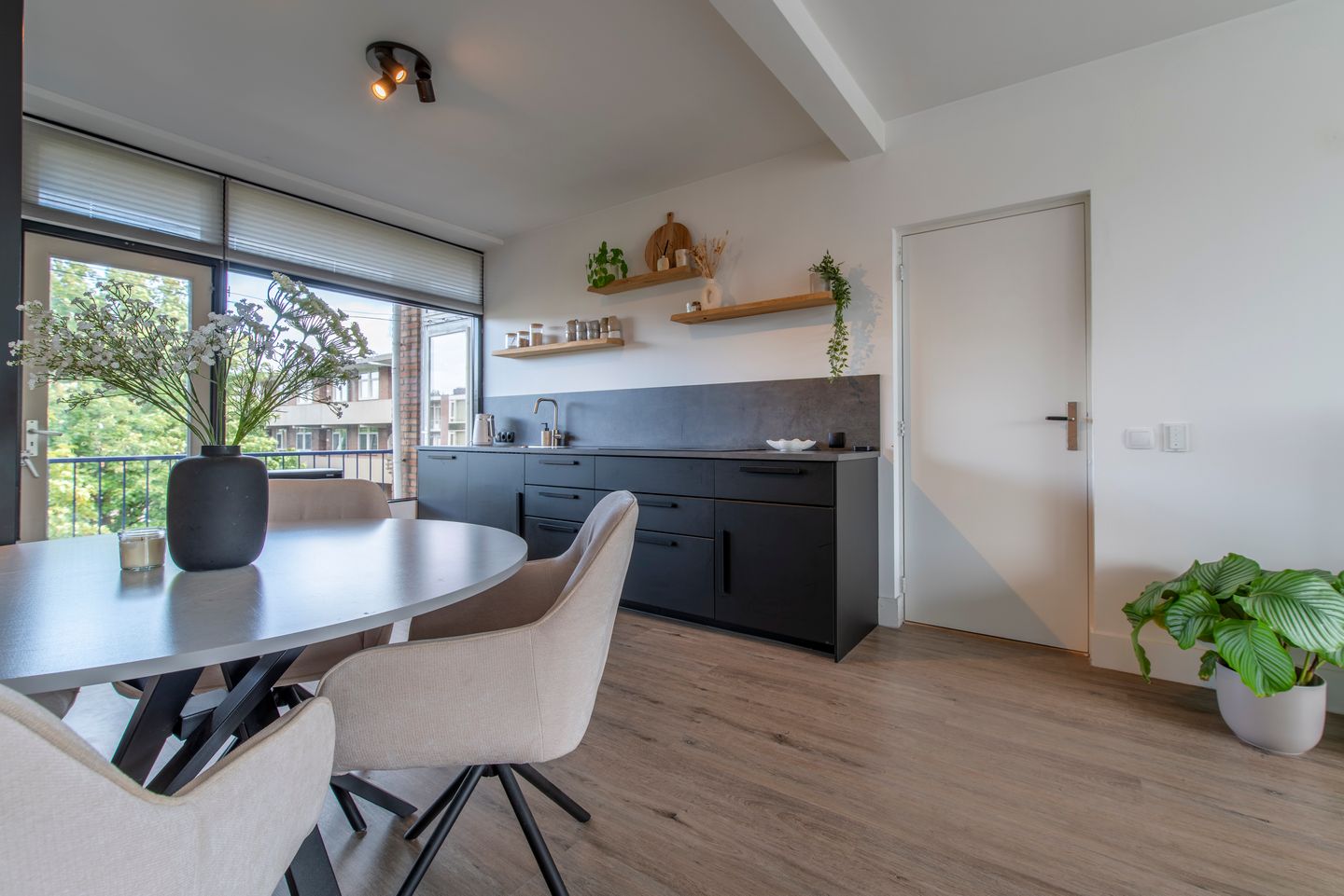 Foto 5 van Schrijverspark 177-02