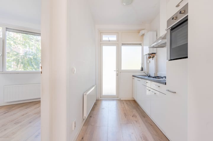 Foto 14 van Buizerdstraat 13-B